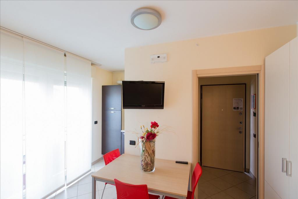 Residenza Villa Regina Монца Екстер'єр фото